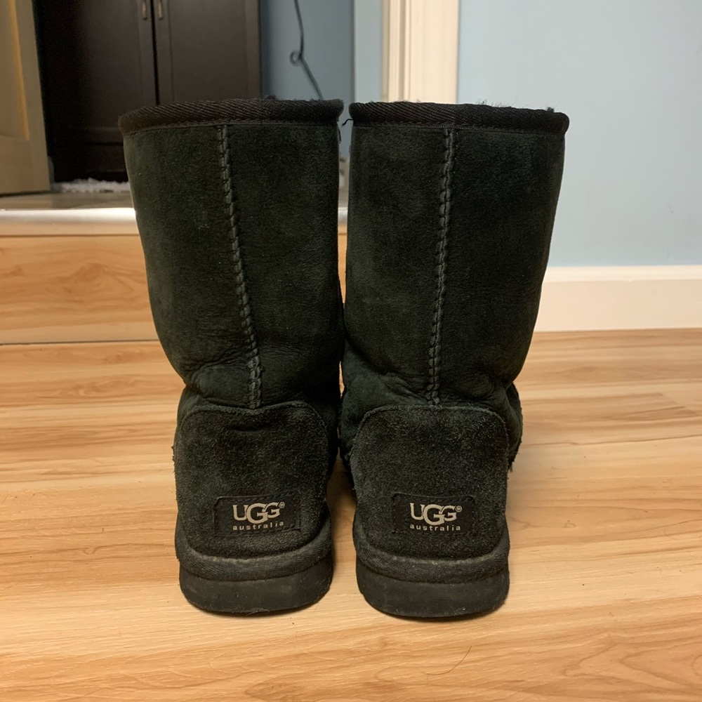 well loved black ugg classic size 9